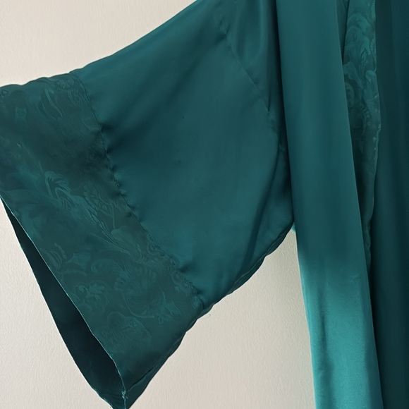 Vintage Victoria's Secret Emerald Green Robe Tie Waist One Size - Picture 3 of 15